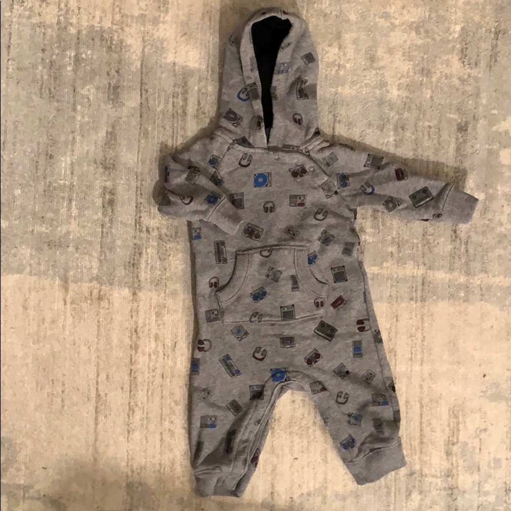 babyGap fleece lined romper with snap closures